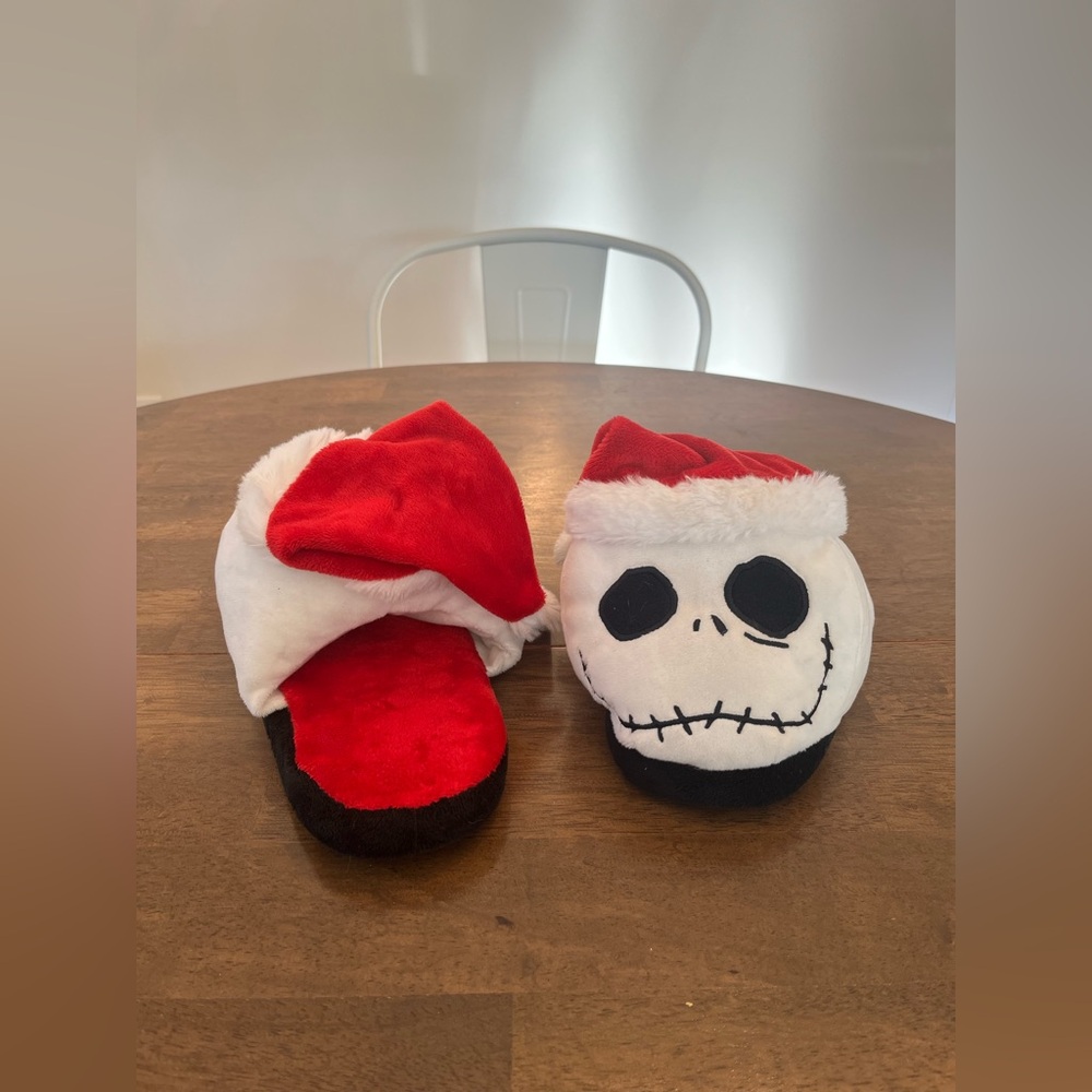 new with tags 2017 disney nightmare before christmas Jack Skelling slippers